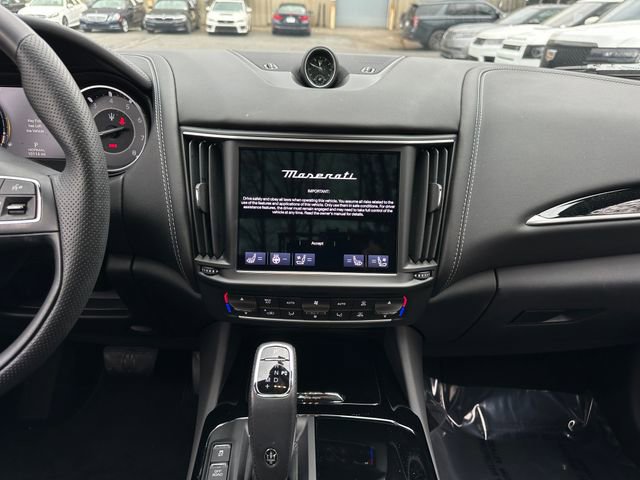Used 2022 Maserati Levante GT image 21