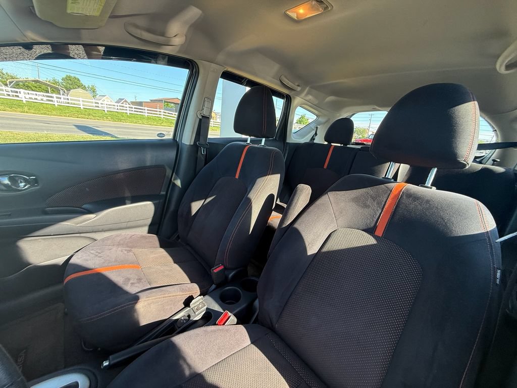 Used 2015 Nissan Versa Note SR w/ Interior Illumination Package FWD image 13