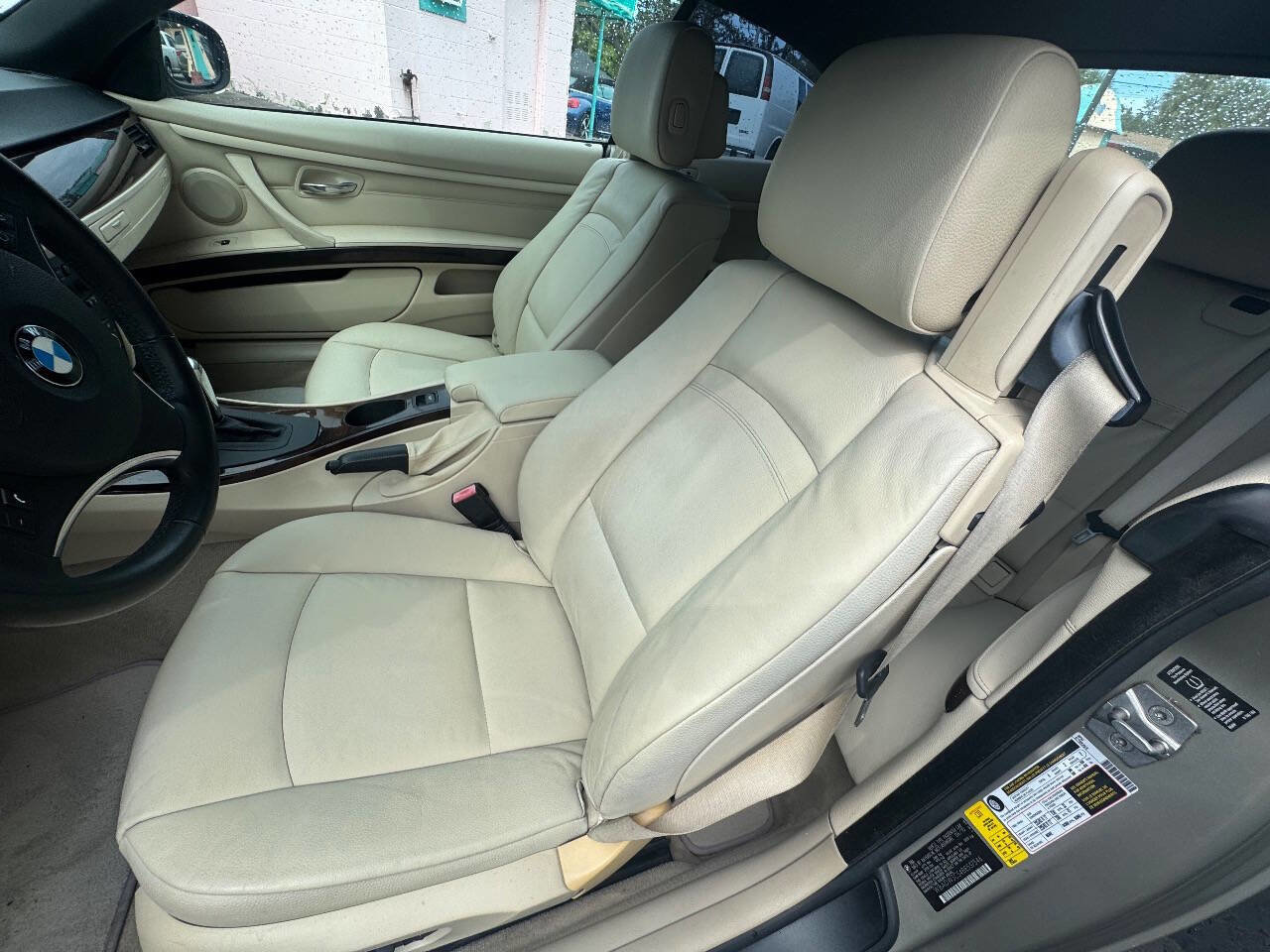 Used 2011 BMW 328i Convertible image 10