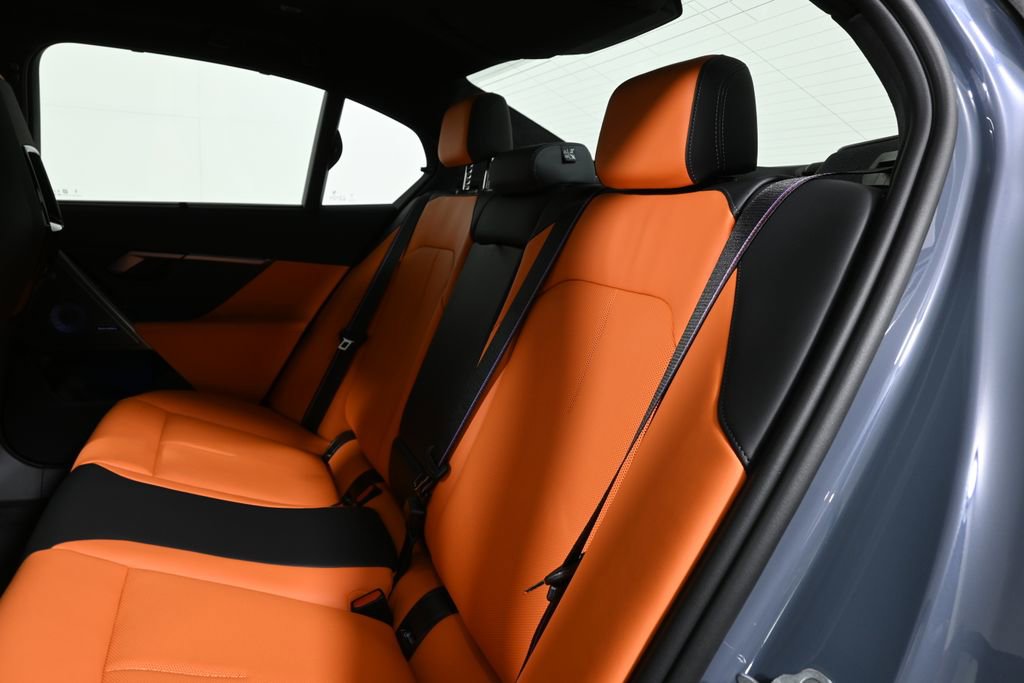 New 2026 BMW M5 w/ Executive Package AWD/4WD image 4