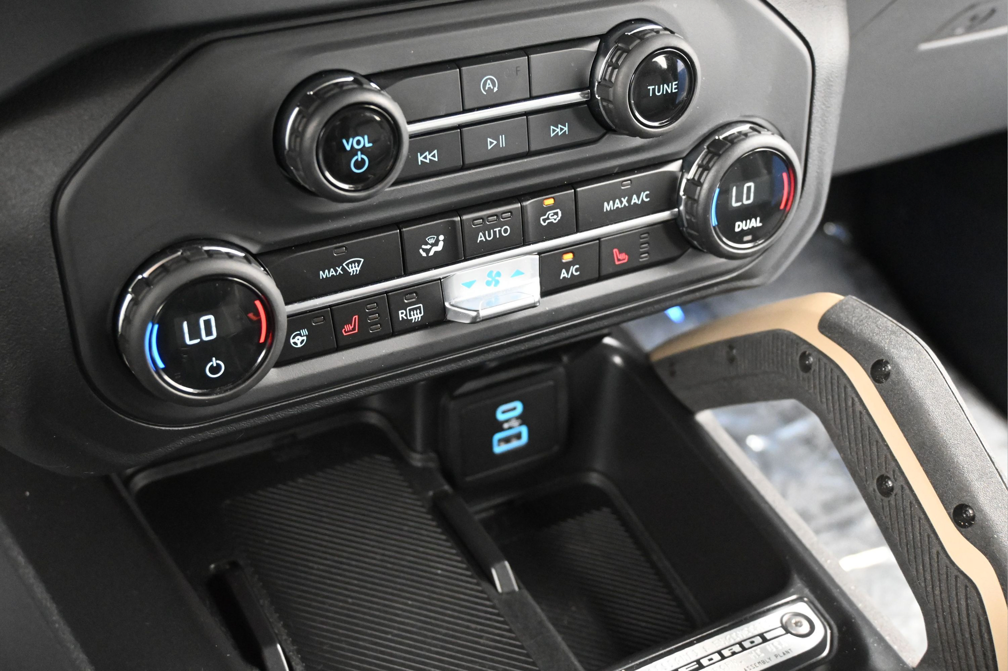 Used 2025 Ford Bronco Badlands AWD/4WD image 35