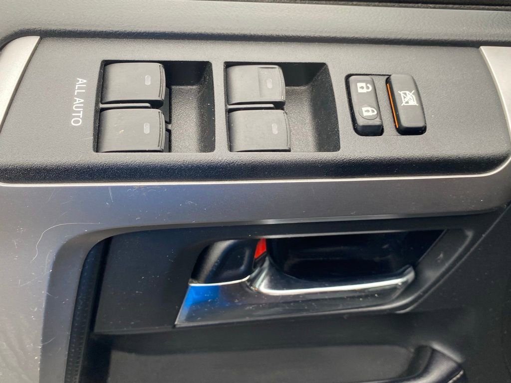 Used 2020 Toyota 4Runner SR5 AWD/4WD image 20