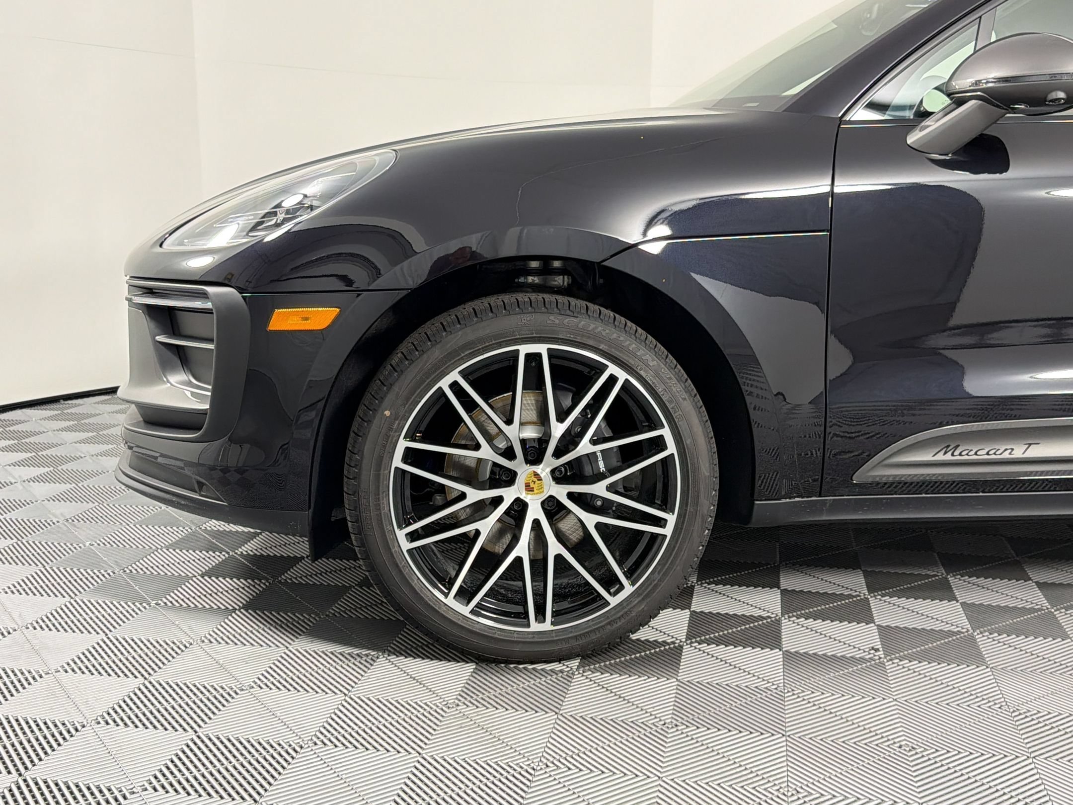 New 2026 Porsche Macan AWD/4WD image 12