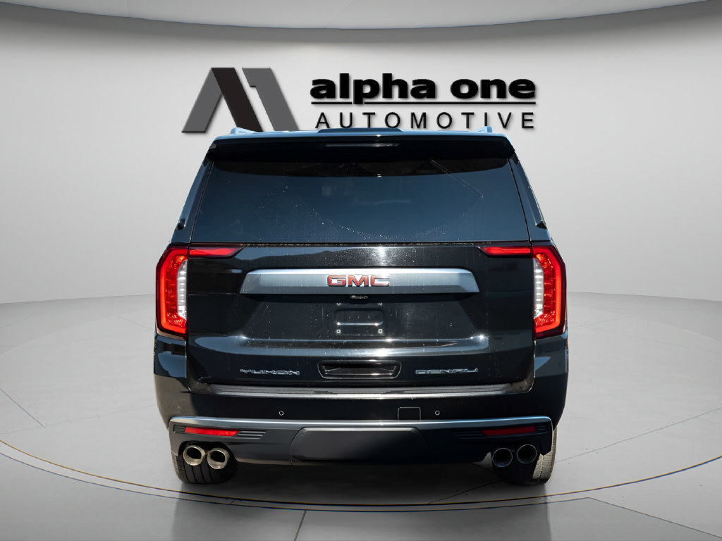 Used 2024 GMC Yukon XL Denali w/ Denali Reserve Package RWD image 8