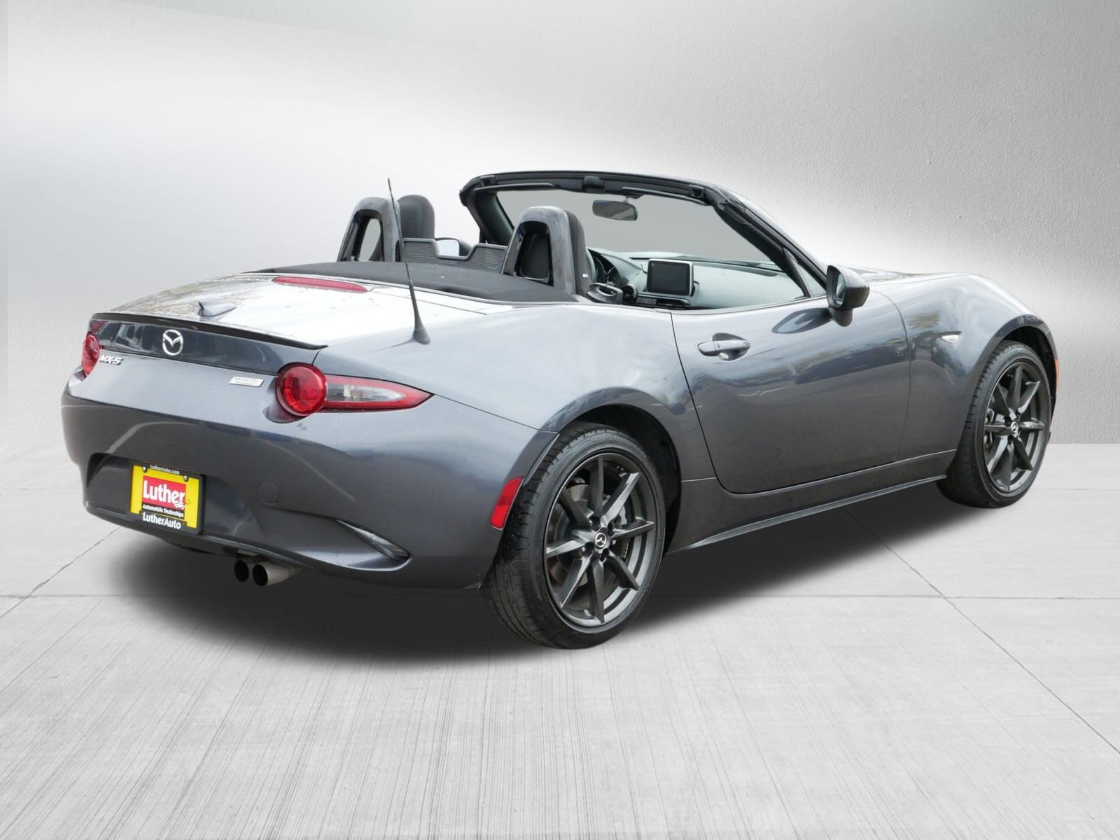 Used 2016 MAZDA MX-5 Miata Club image 7