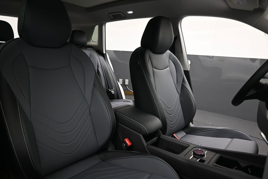 New 2026 Volkswagen Tiguan SE AWD/4WD image 13