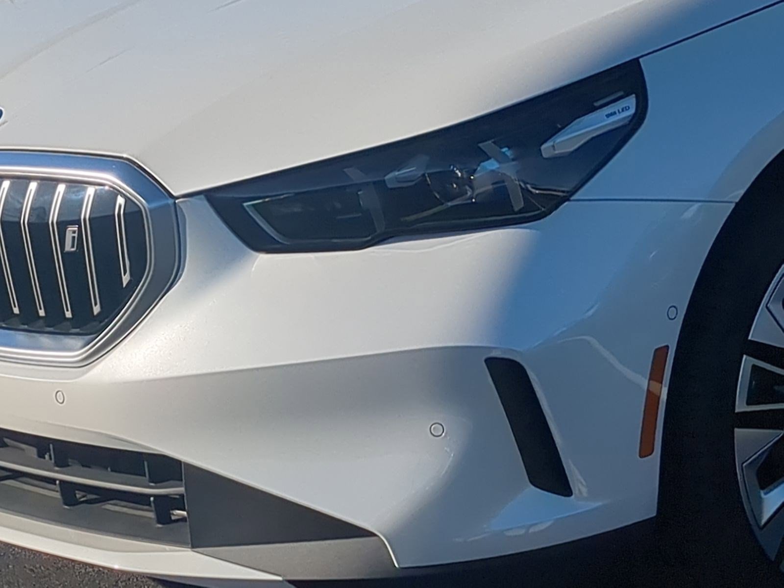 Certified 2025 BMW i5 eDrive40i w/ Premium Package image 6