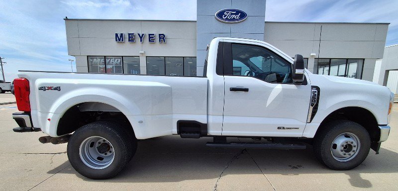 Used 2023 Ford F350 XLT image 1