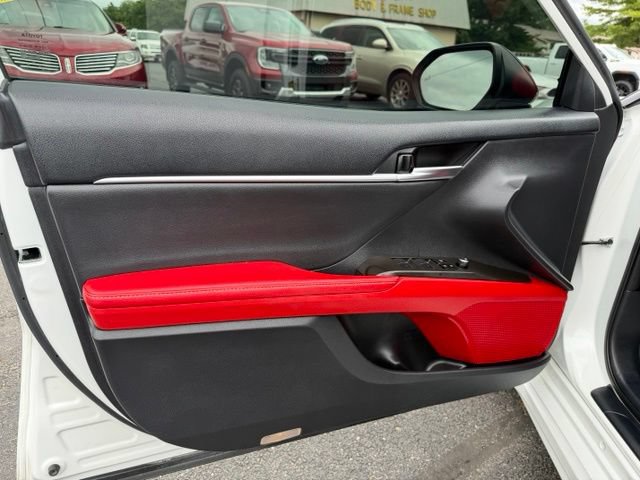 Used 2022 Toyota Camry XSE w/ Cold Weather Package FWD image 26