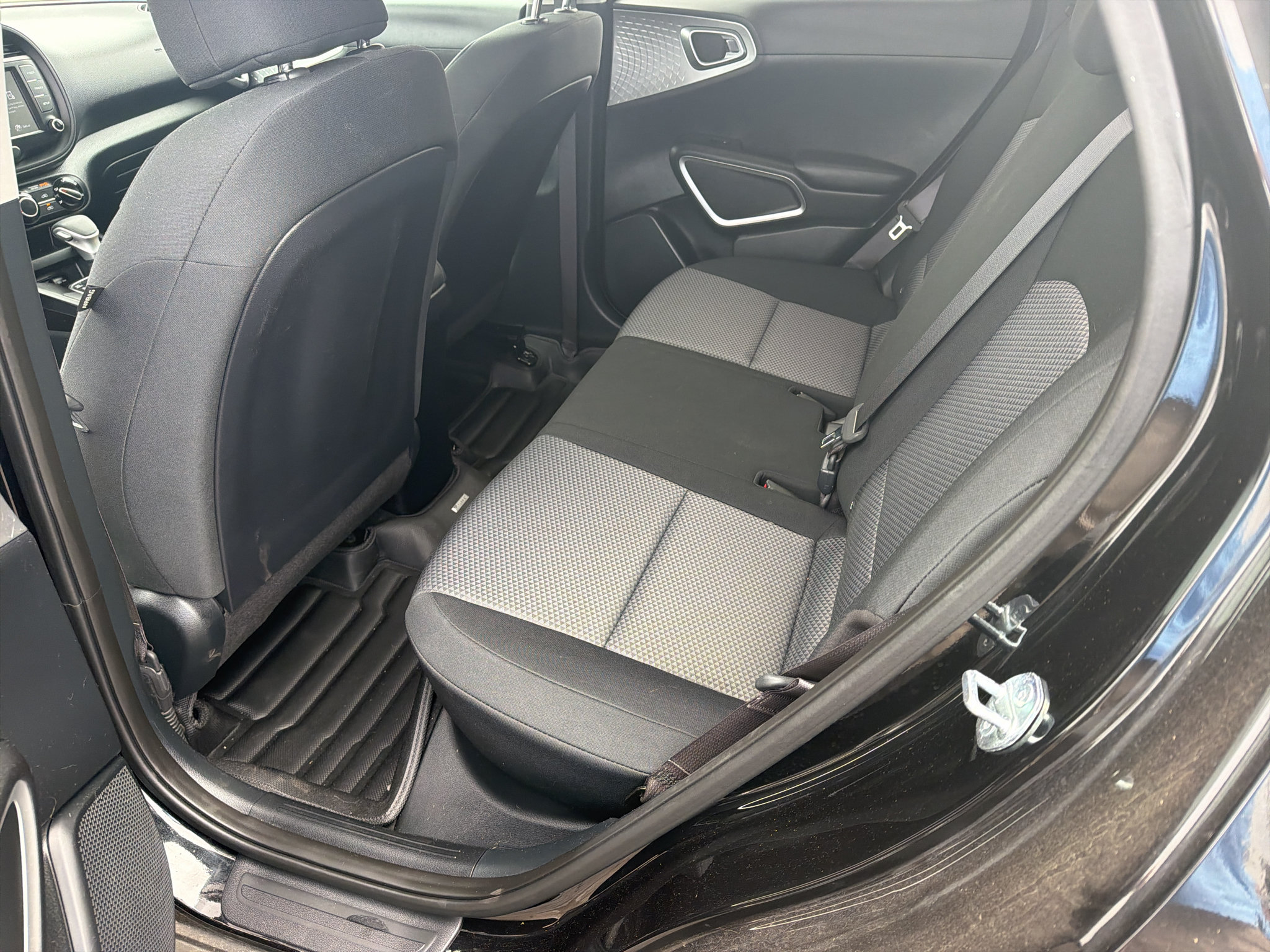 Used 2024 Kia Soul LX w/ Option Group 015 FWD image 7
