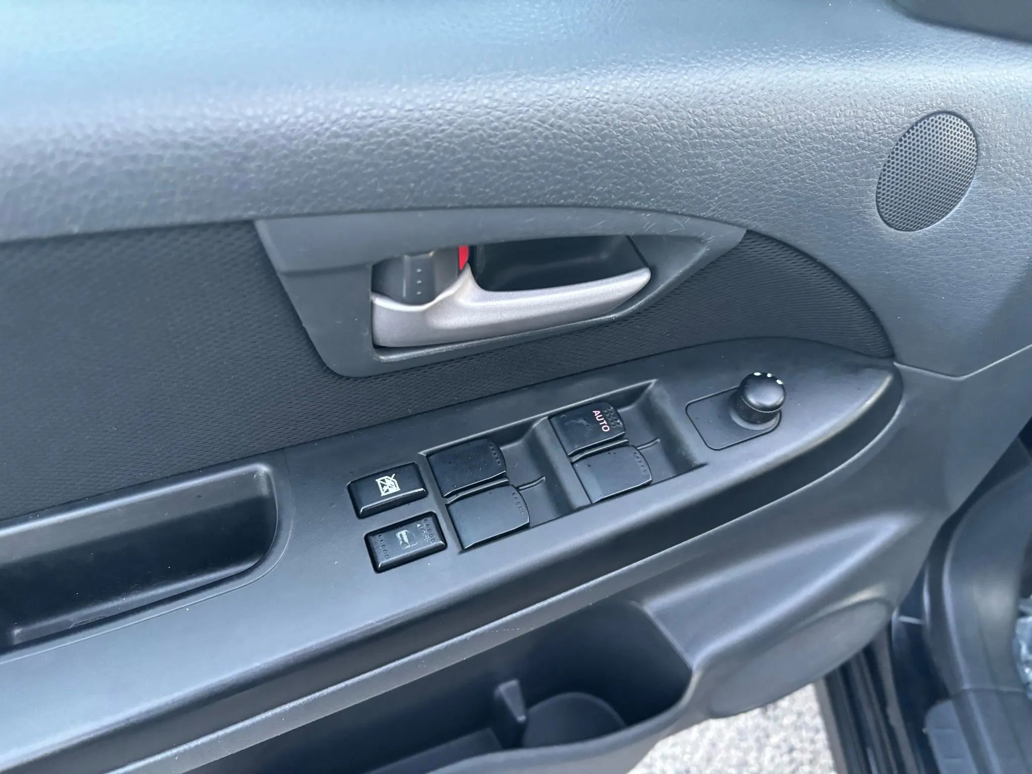 Used 2010 Suzuki SX4 AWD Hatchback image 21