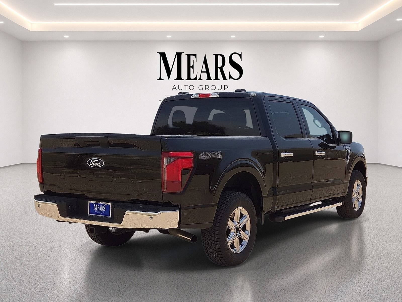 Used 2025 Ford F150 XLT w/ Equipment Group 301A Standard AWD/4WD image 5