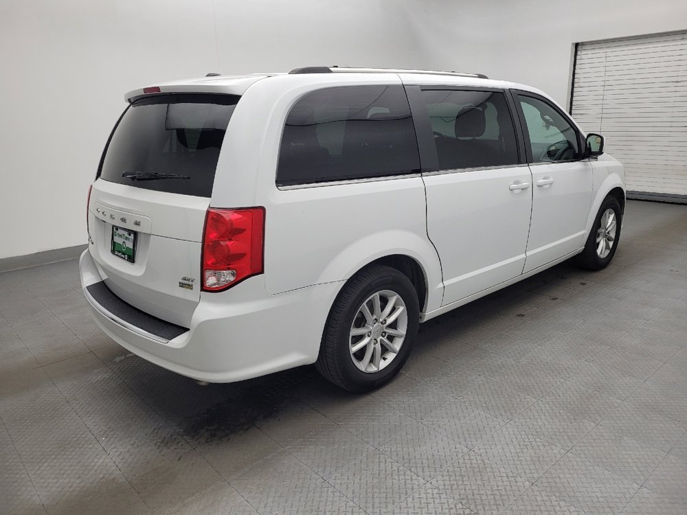 Used 2019 Dodge Grand Caravan SXT image 10