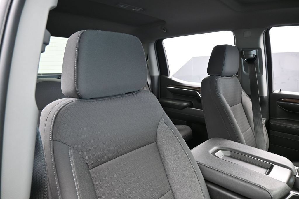 Used 2024 Chevrolet Silverado 1500 LT RWD image 39
