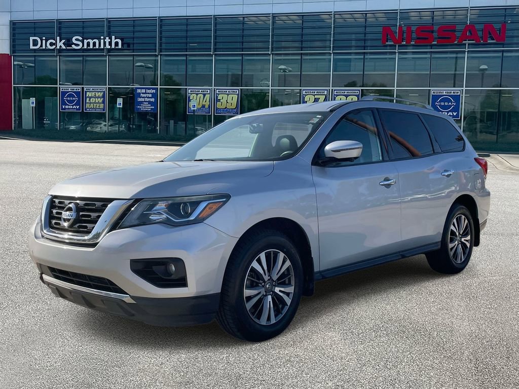 Used 2017 Nissan Pathfinder SL w/ SL Tech Package image 3
