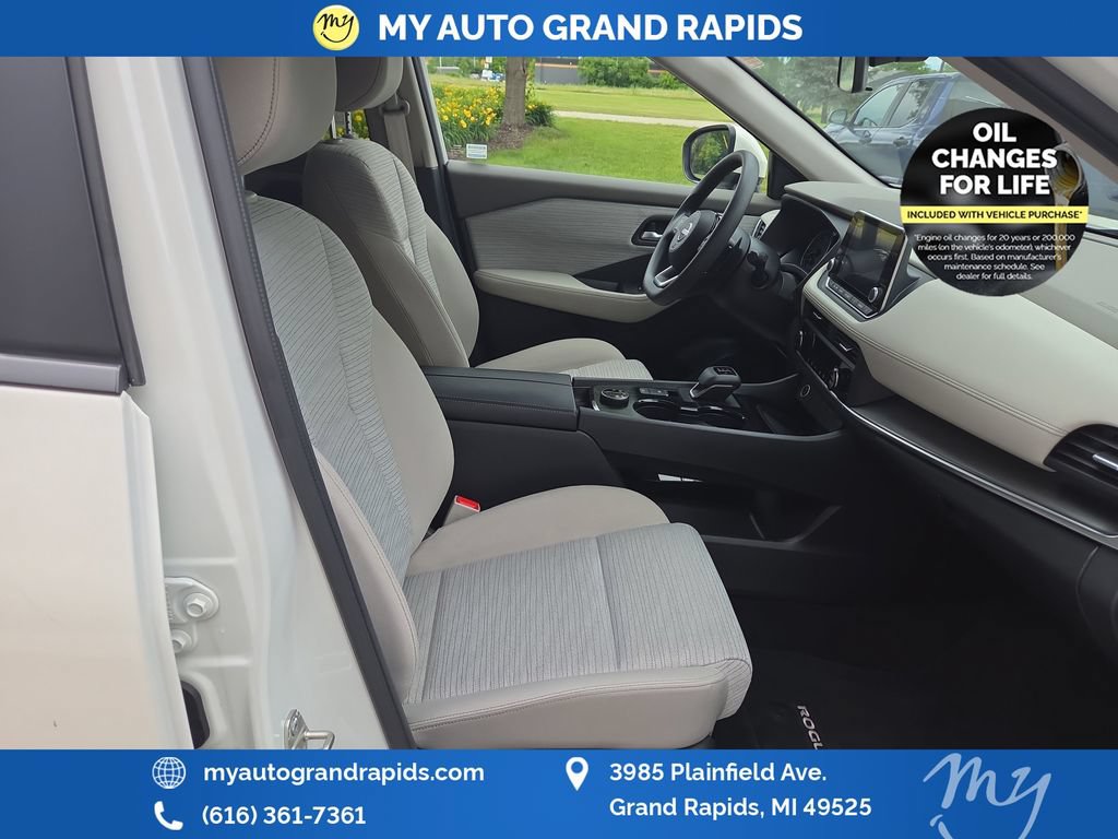 Used 2023 Nissan Rogue SV AWD/4WD image 23