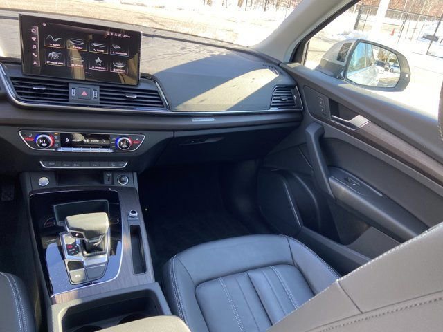 Certified 2022 Audi Q5 2.0T Premium w/ Convenience Package image 14