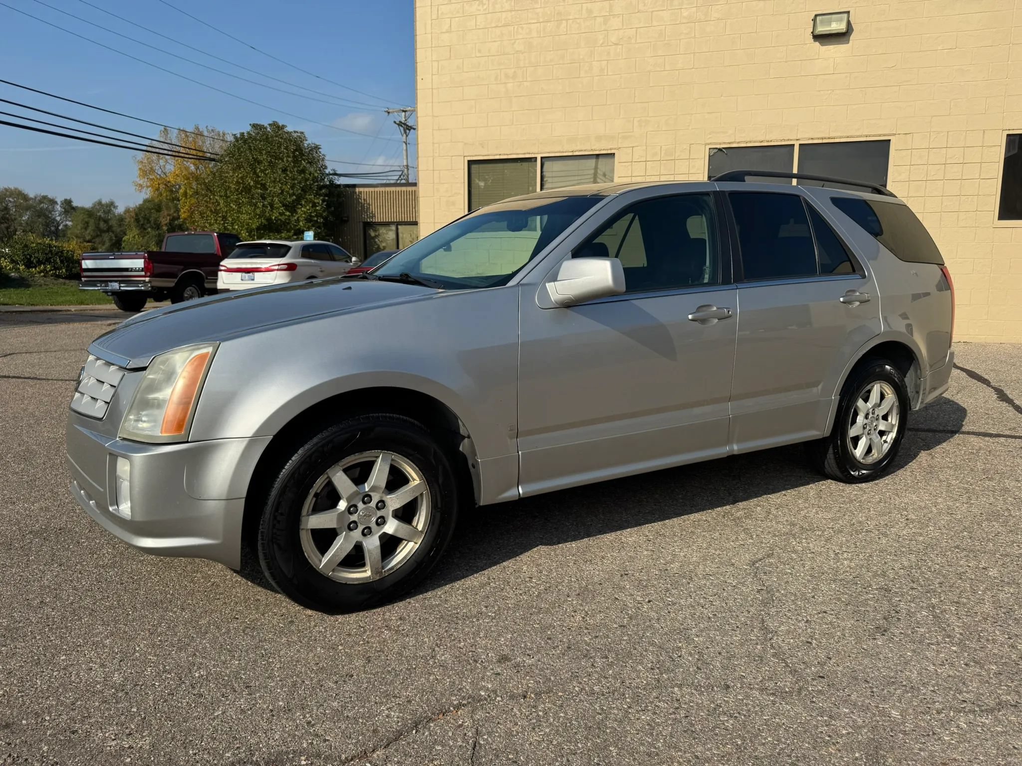 Used 2007 Cadillac SRX w/ Theater Package AWD/4WD image 4