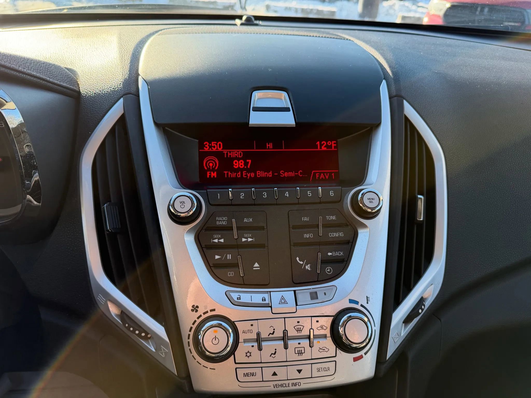 Used 2011 GMC Terrain SLE image 19