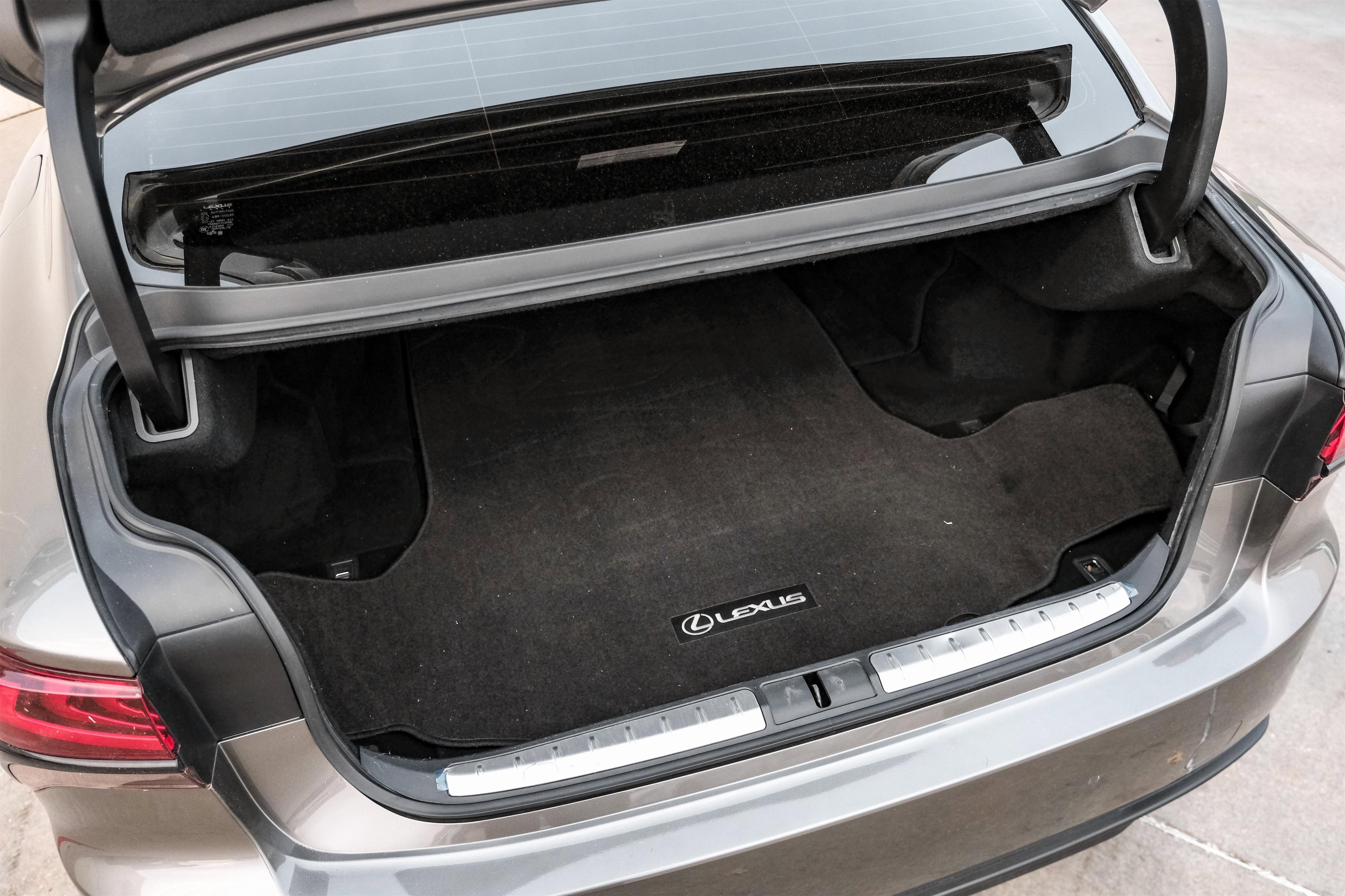 Used 2021 Lexus LS 500 w/ Accessory Package (Z1) image 56