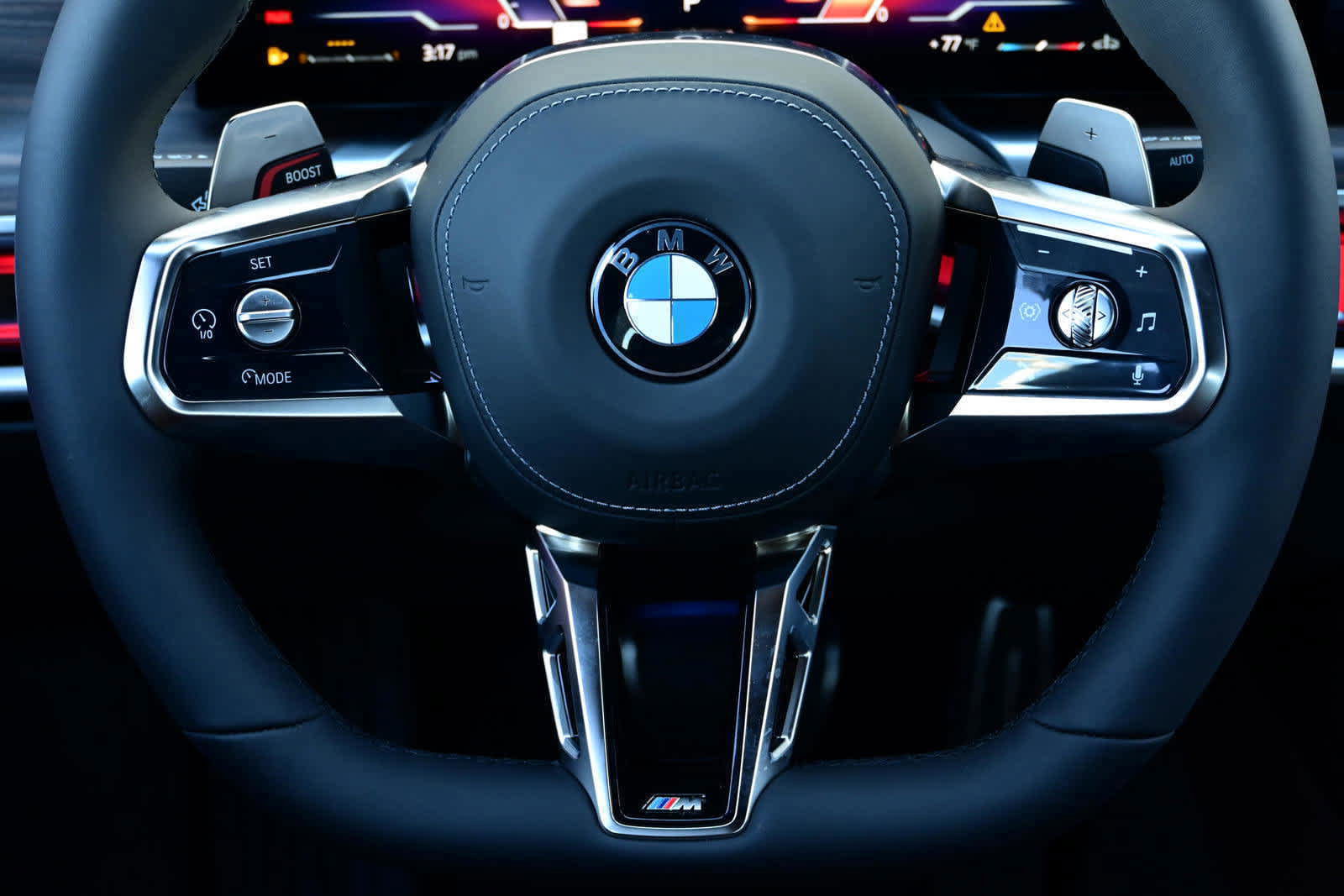 Used 2025 BMW 740i image 9