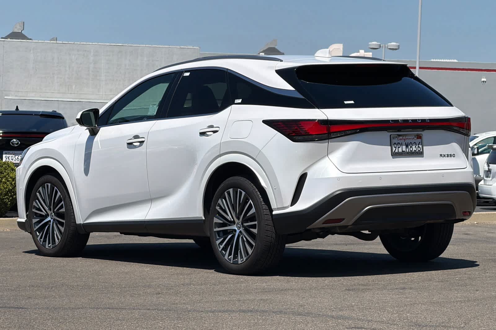 Used 2024 Lexus RX 350 Premium Plus w/ Convenience Package FWD image 7