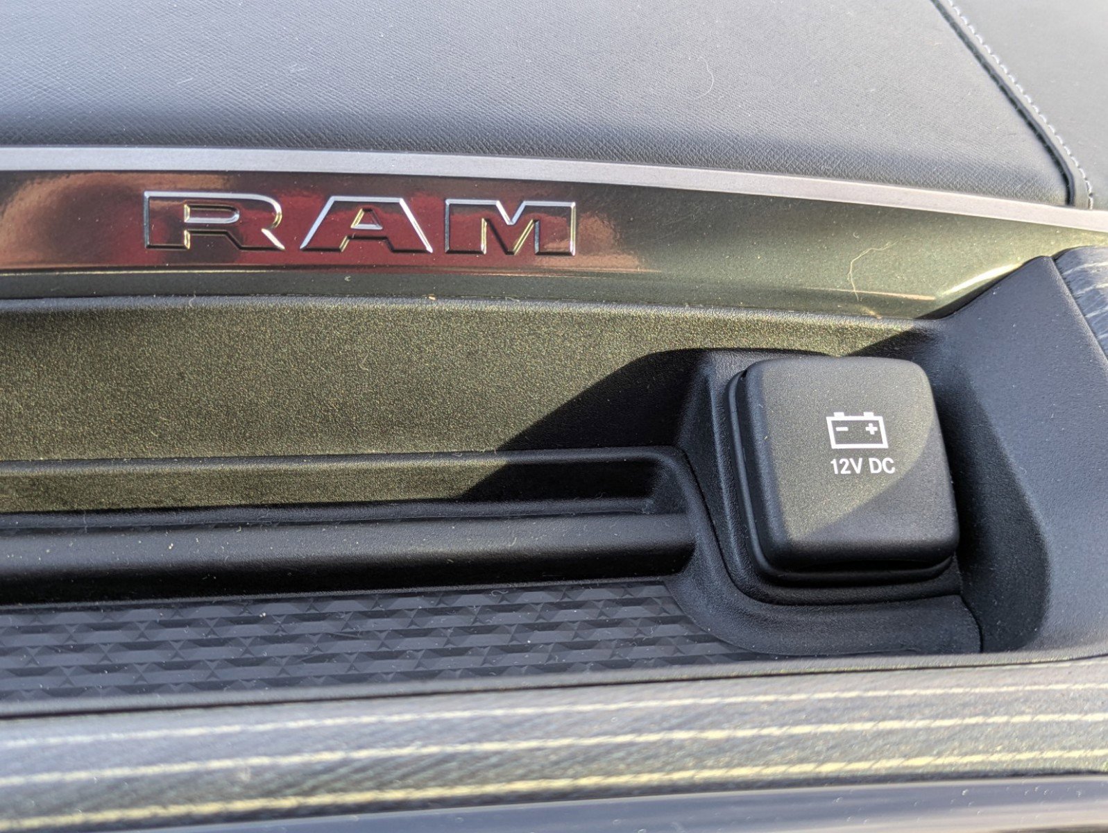 Used 2021 RAM 1500 Limited image 22