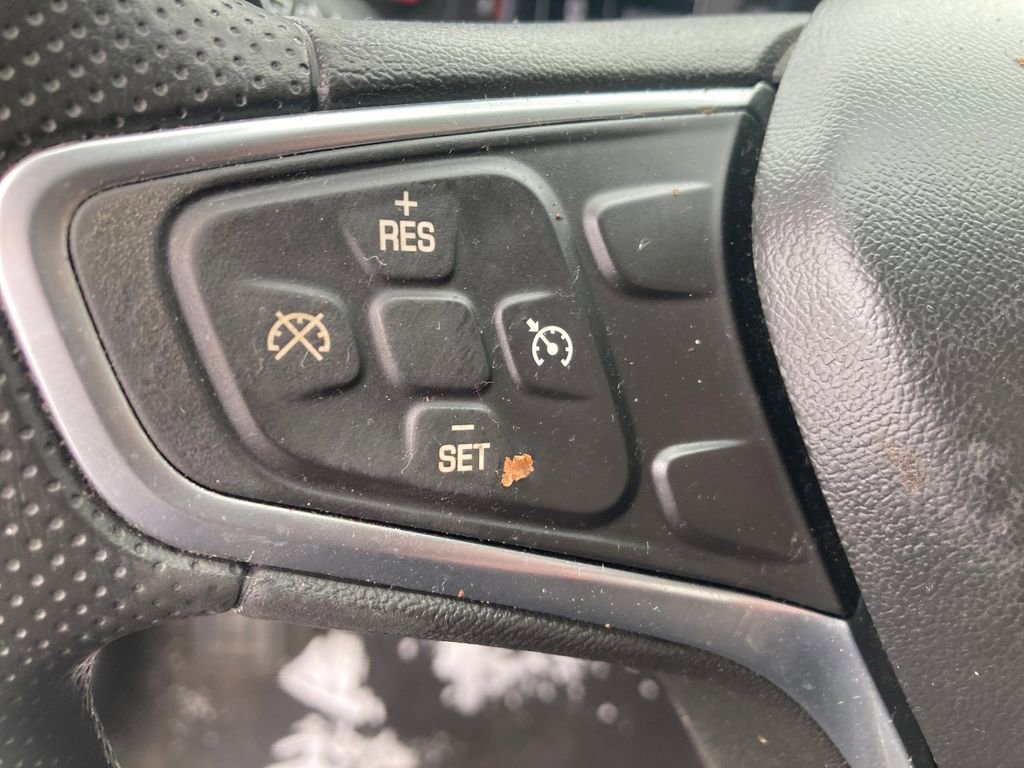 Used 2022 Chevrolet Malibu LS image 36