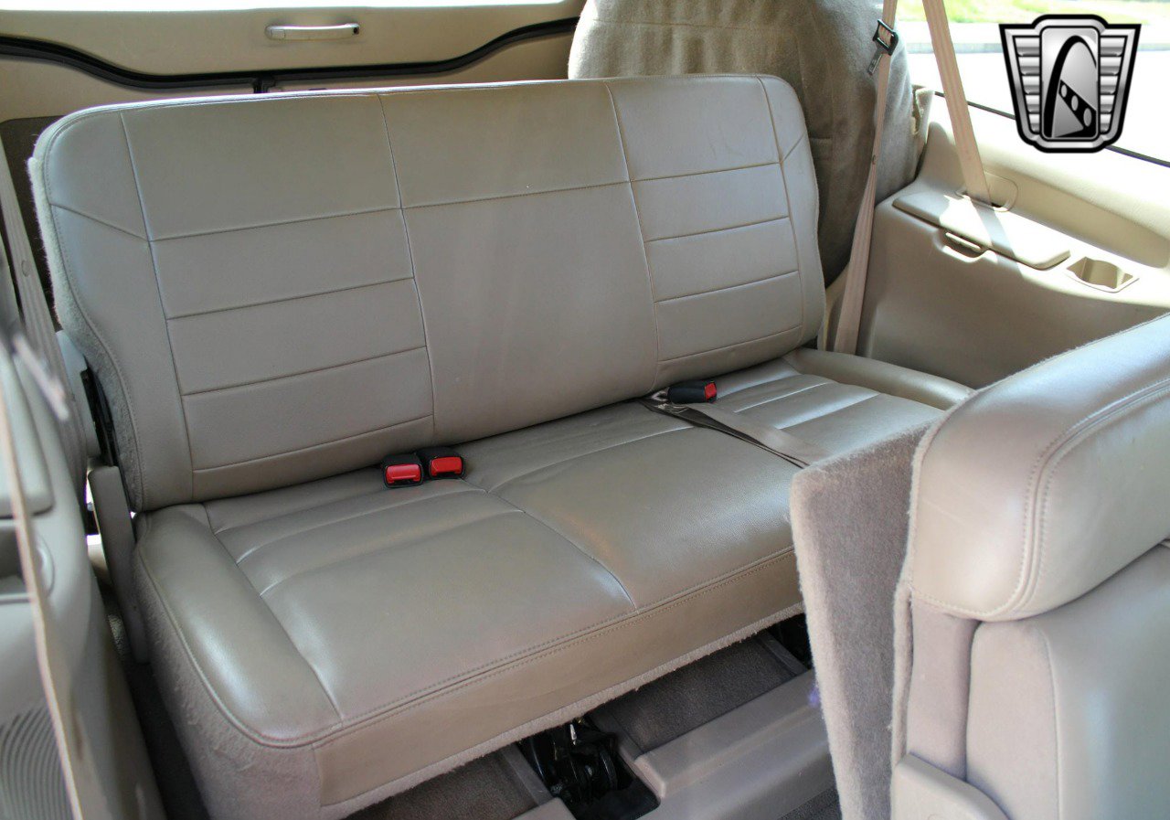 Used 2003 Ford Excursion Limited image 23