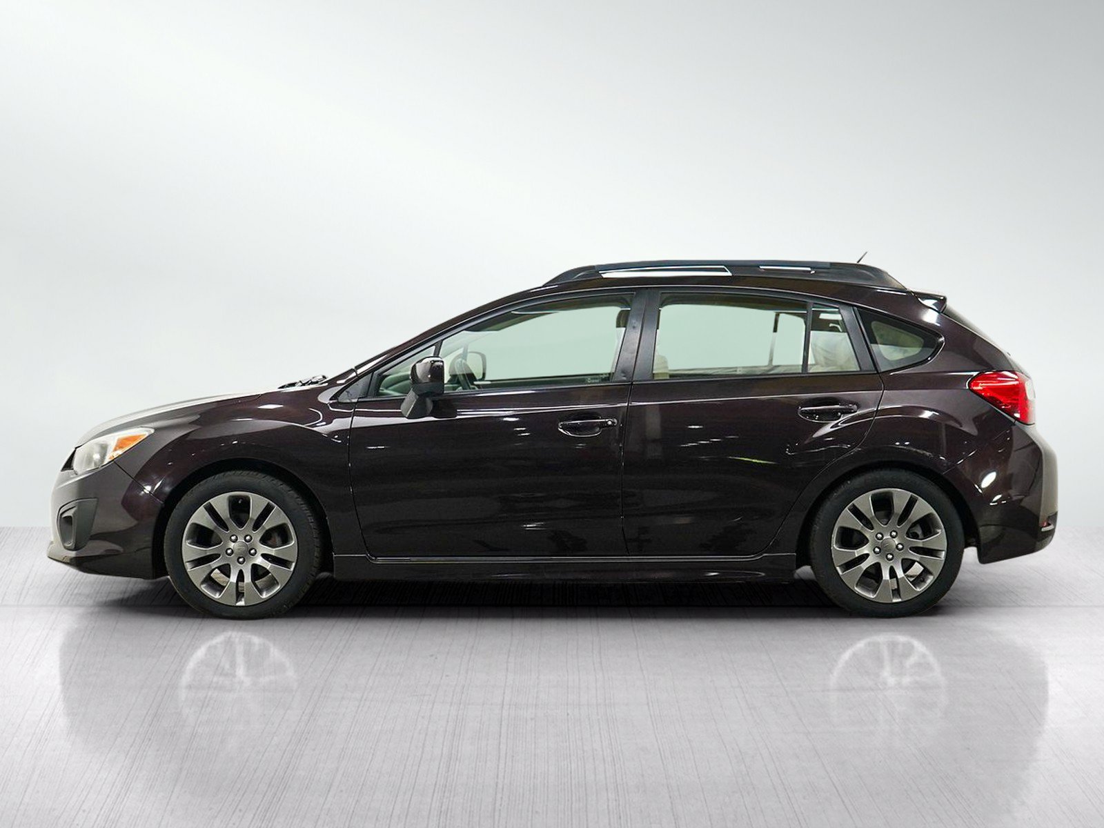 Used 2013 Subaru Impreza 2.0i Sport Premium AWD/4WD image 2