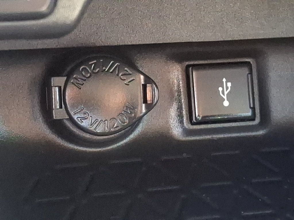 Used 2022 Toyota RAV4 XLE AWD/4WD image 26