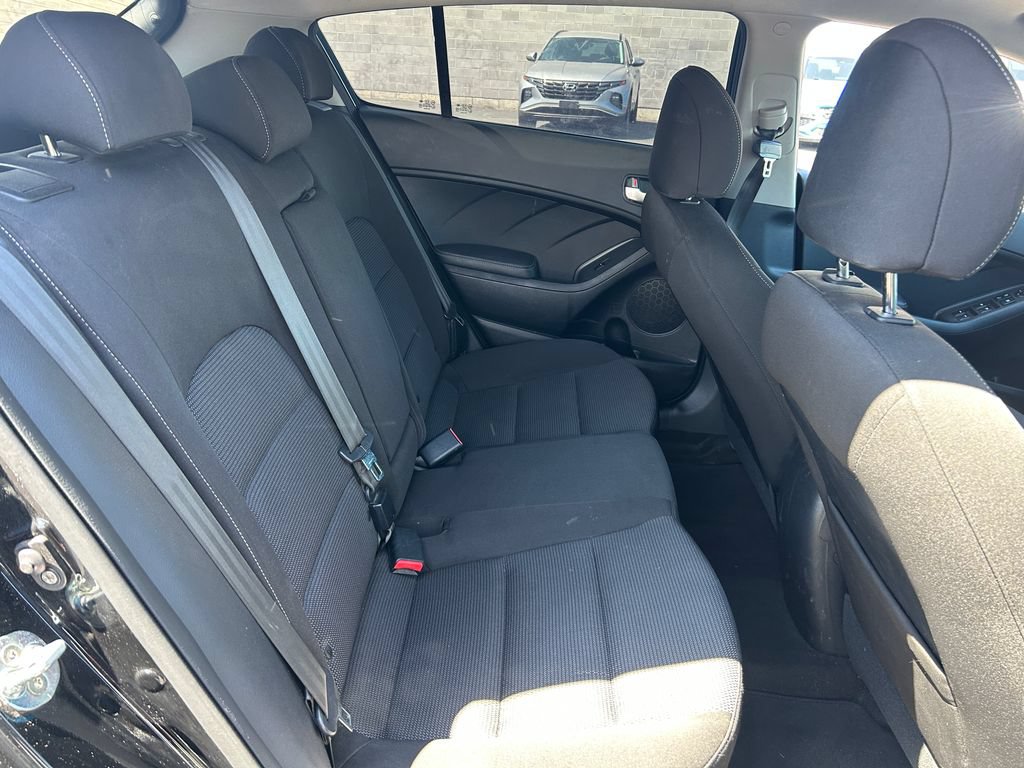 Used 2017 Kia Forte LX FWD image 27
