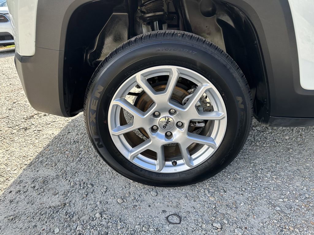 Used 2023 Jeep Renegade Latitude image 18