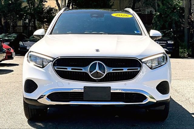 Used 2026 Mercedes-Benz GLC 300 4MATIC image 2