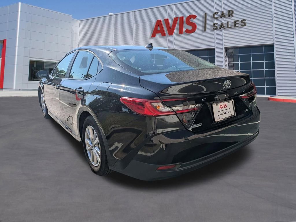 Used 2025 Toyota Camry LE FWD image 9