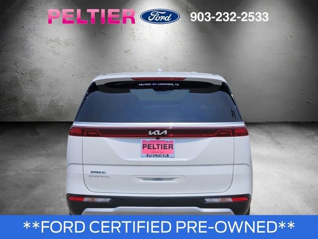 Used 2024 Kia Carnival LX FWD image 5
