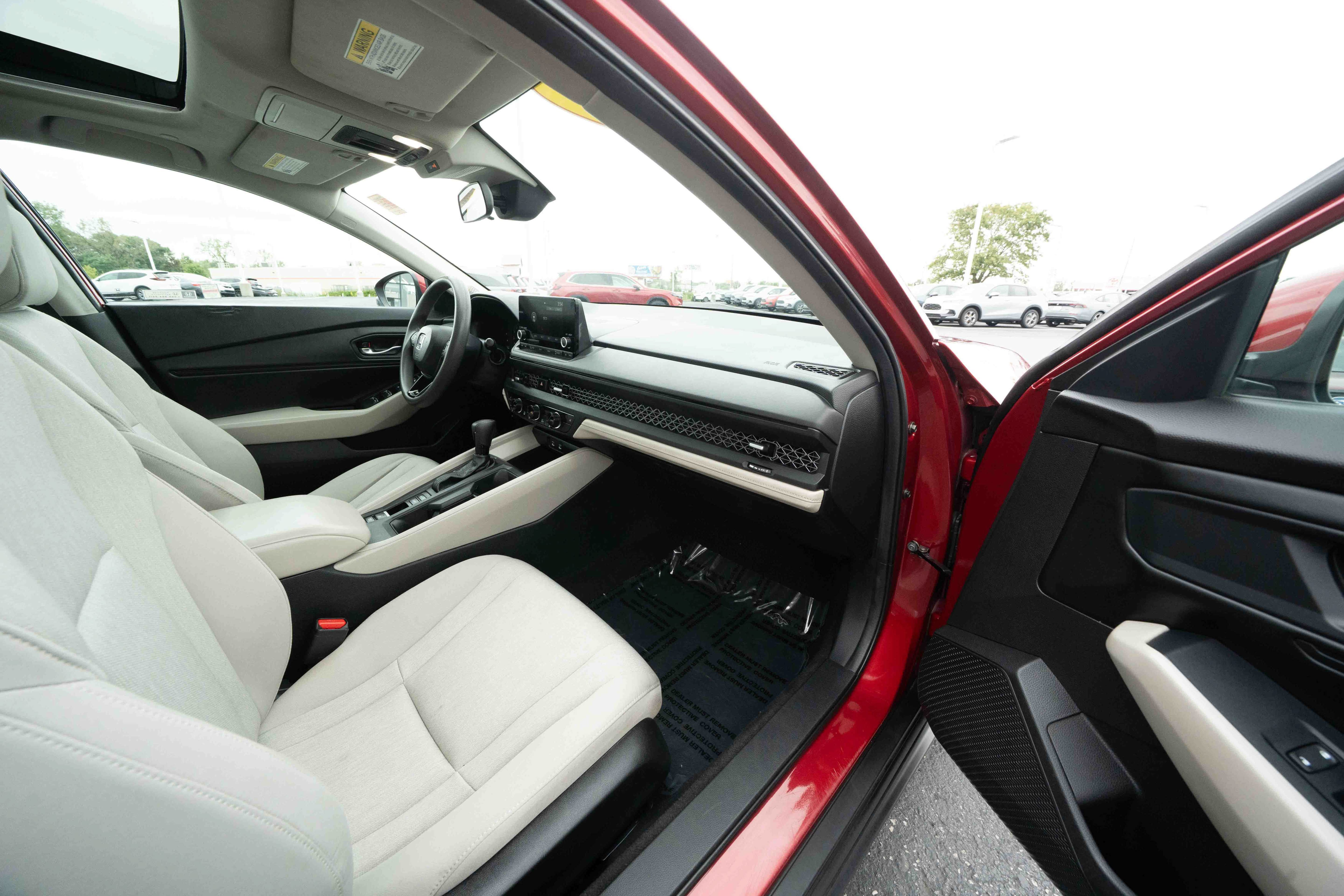 Used 2024 Honda Accord EX image 25