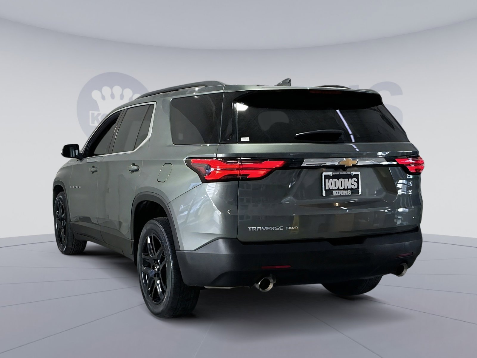 Used 2023 Chevrolet Traverse LT image 14
