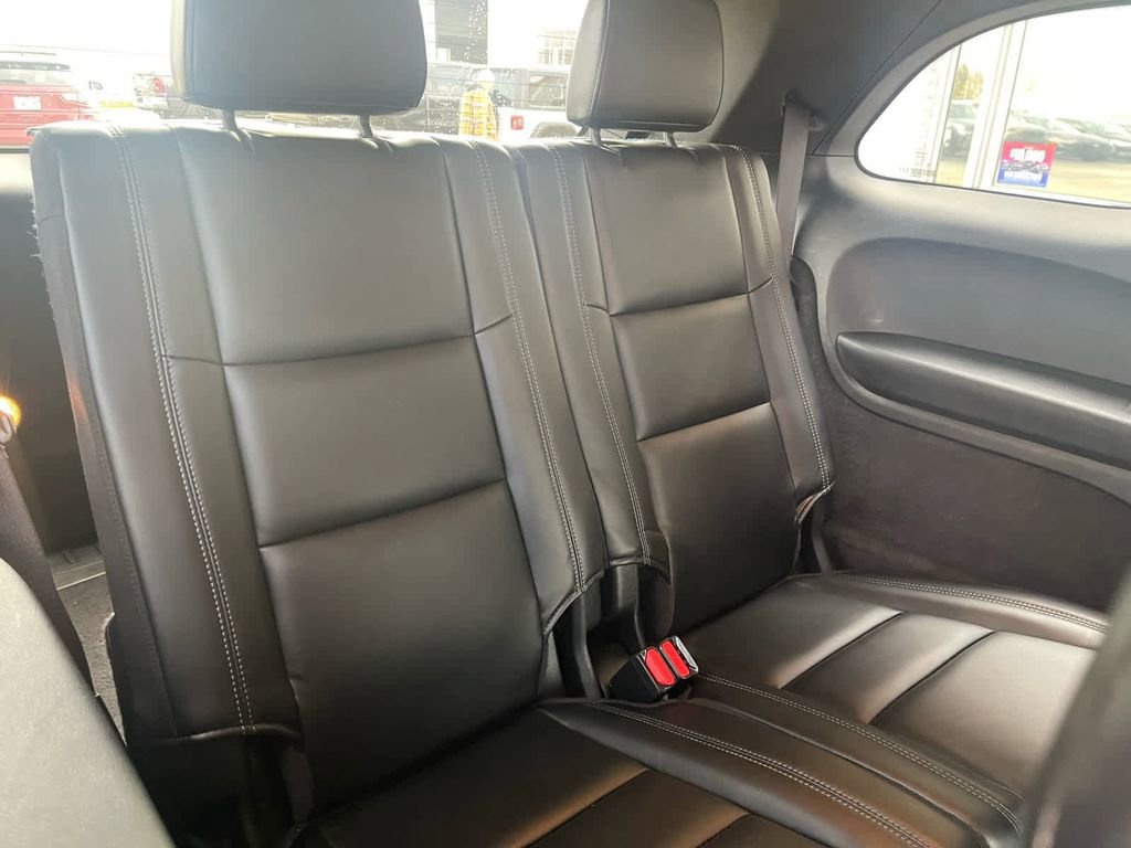 Used 2021 Dodge Durango SXT image 15