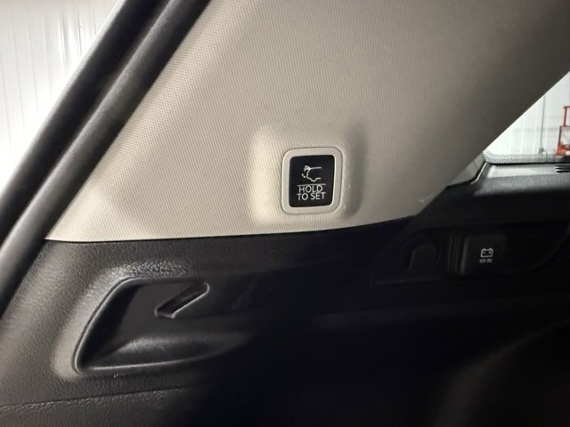 Used 2023 Jeep Grand Cherokee Limited image 36