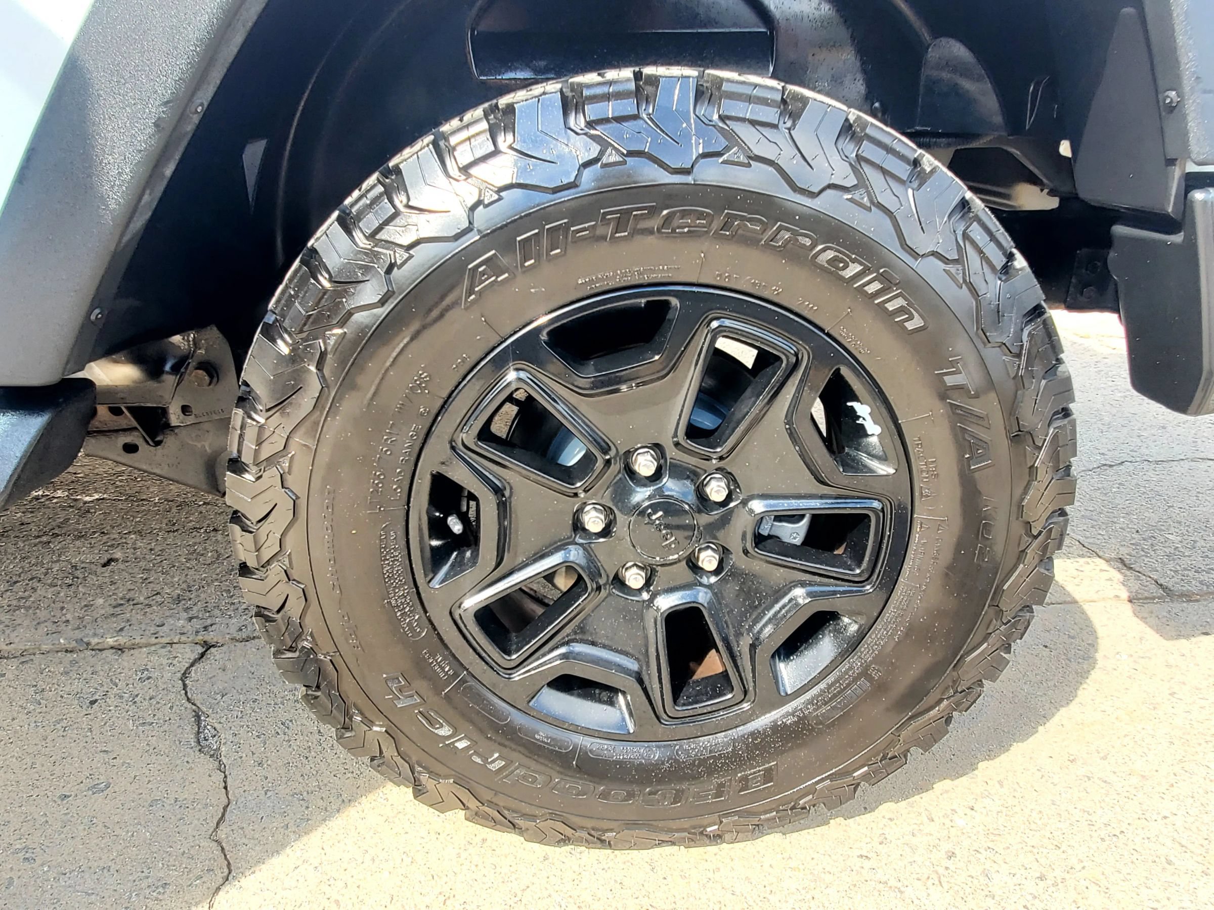 Used 2015 Jeep Wrangler Sport AWD/4WD image 50