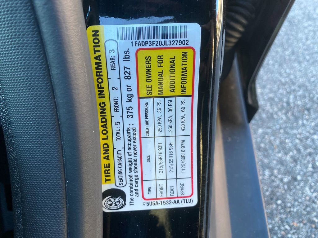 Used 2018 Ford Focus SE image 32