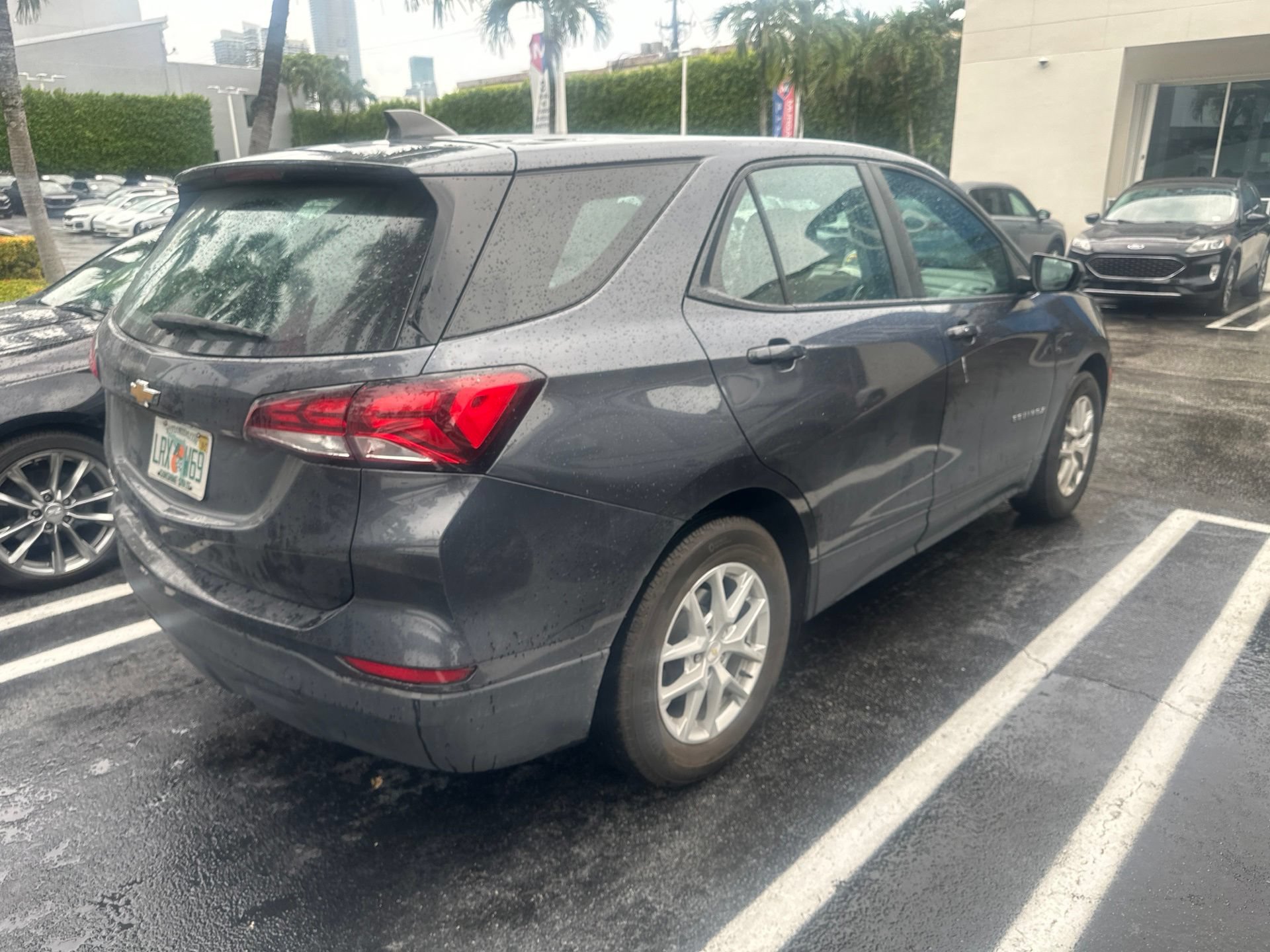 Used 2022 Chevrolet Equinox LS FWD image 6