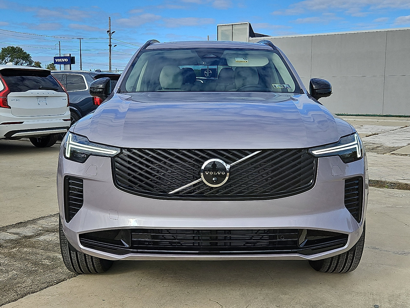 New 2026 Volvo XC90 B6 Ultra w/ Lounge Package image 2