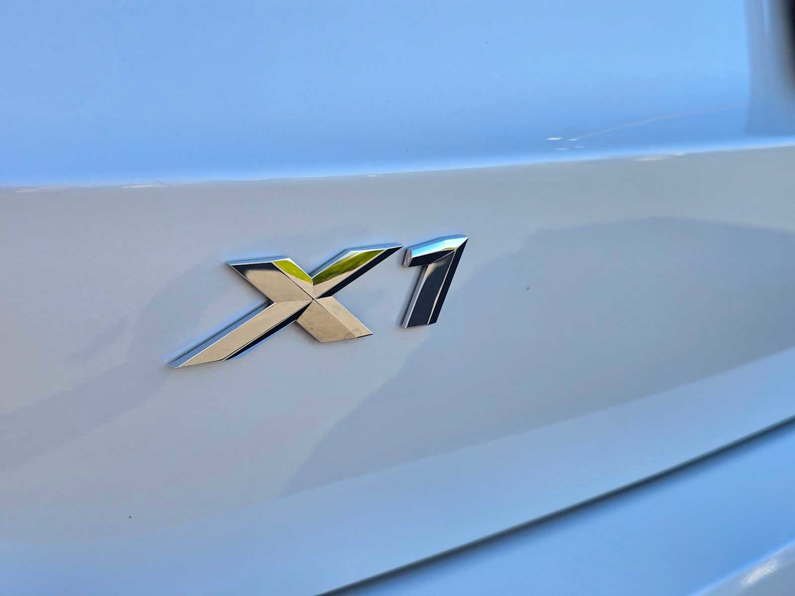Used 2025 BMW X1 xDrive28i image 14