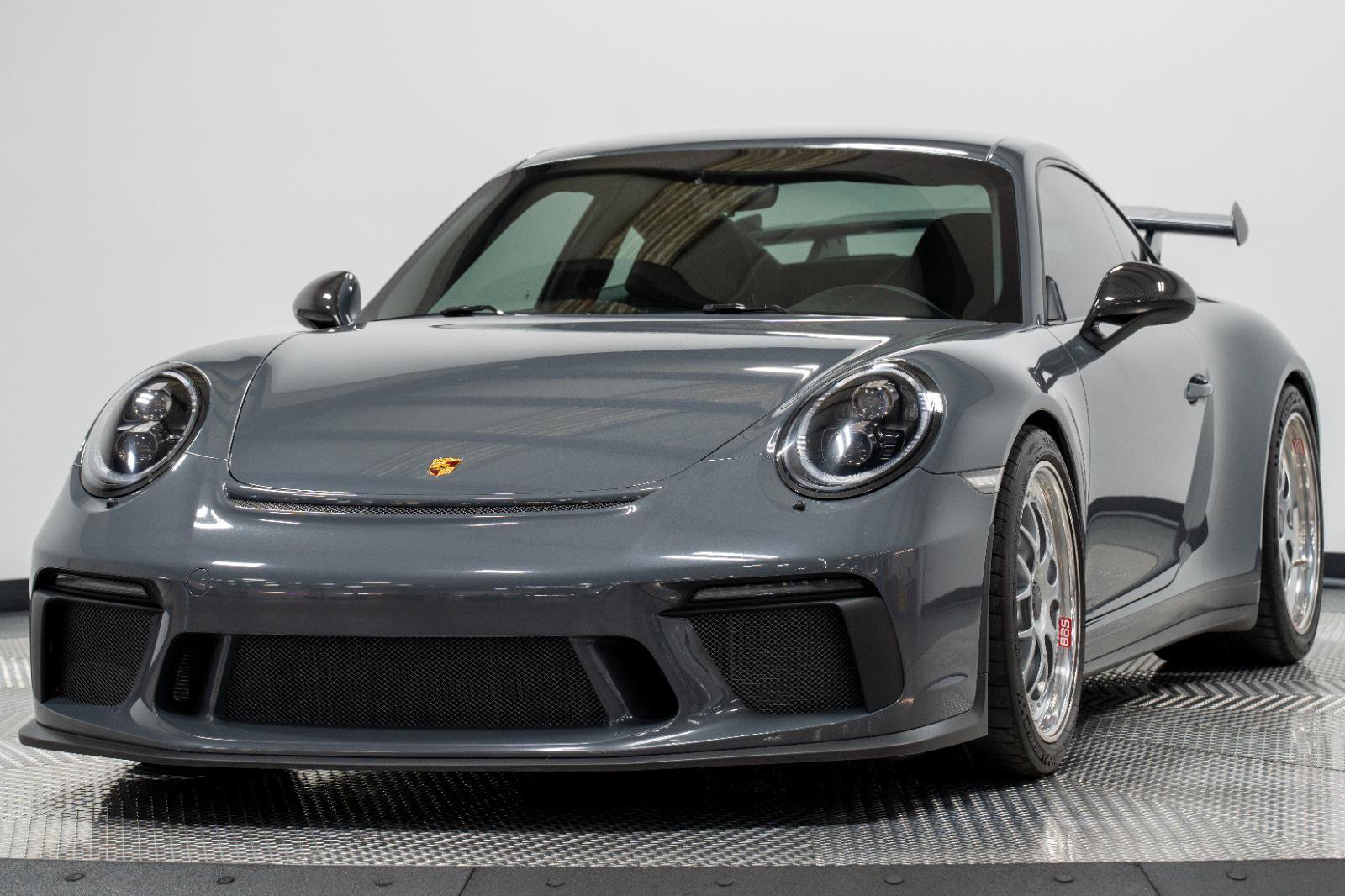 Used 2018 Porsche 911 GT3 RWD image 8