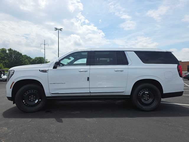 New 2026 GMC Yukon XL Denali w/ Denali Reserve Package AWD/4WD image 14