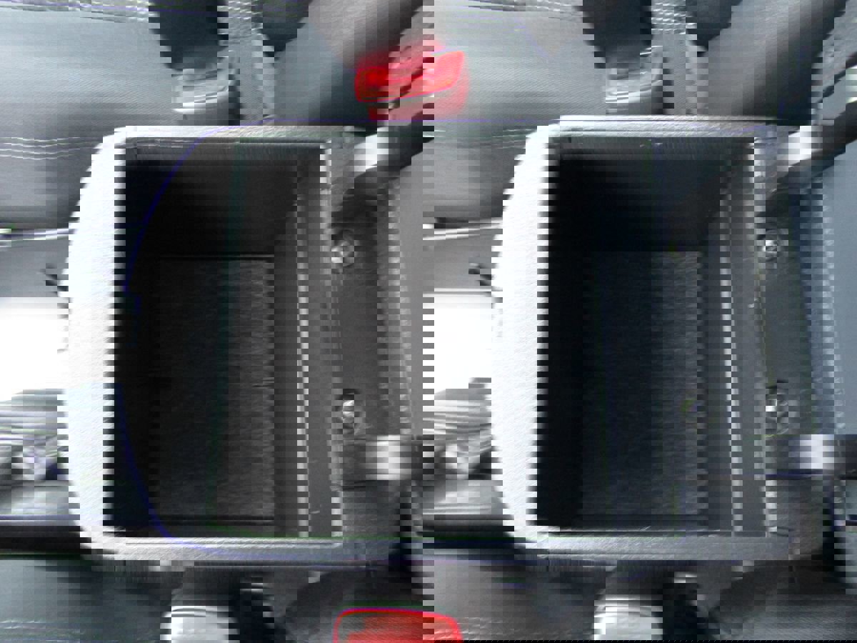 Used 2009 Pontiac Vibe w/ Sun And Sound Package image 18