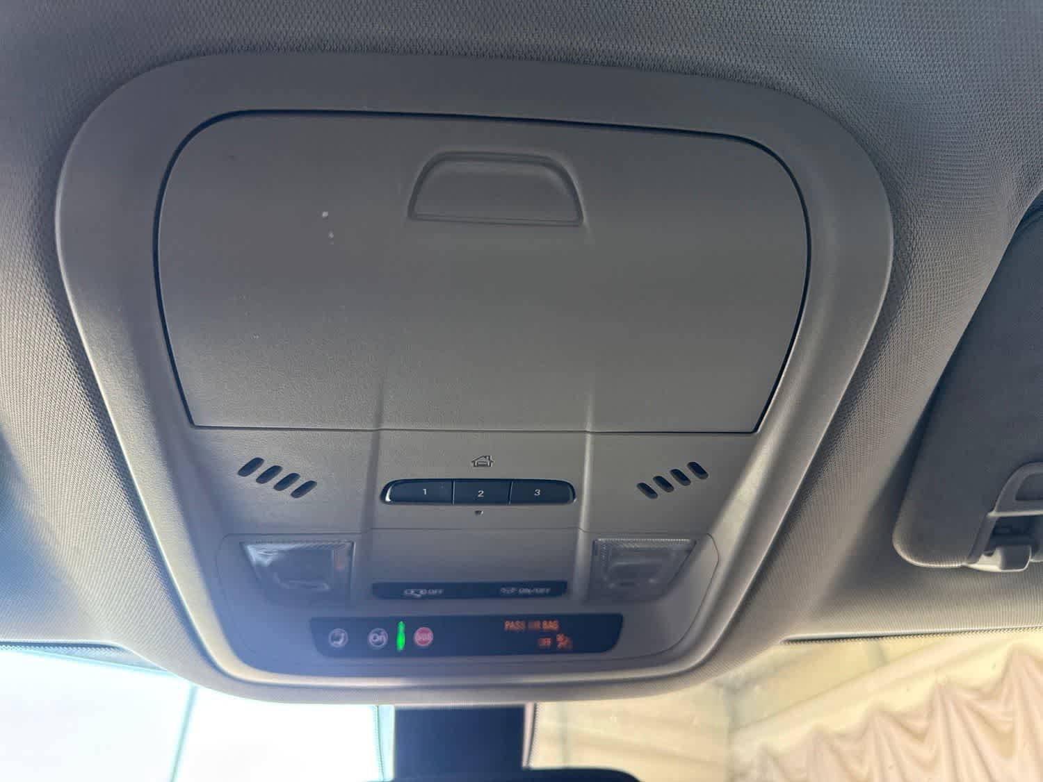 Used 2020 Buick Enclave Essence w/ LPO, Touring Package AWD/4WD image 19