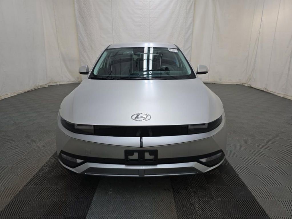 Used 2024 Hyundai Ioniq 5 SEL AWD/4WD image 2